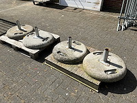 Betonnen parasolvoeten (4x) - afbeelding 1 van  4
