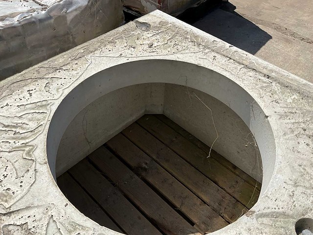 Betonnen put fundatie plaat - afbeelding 3 van  3
