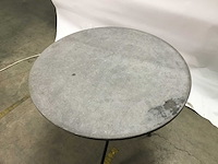 Betonnen ronde terrastafel - afbeelding 3 van  4