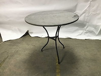 Betonnen ronde terrastafel - afbeelding 1 van  4