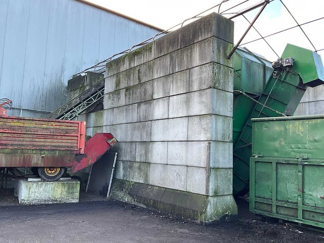 Betonnen stapelblok (67x) - afbeelding 1 van  7