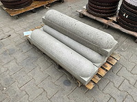 Betonnen stootband (4x) - afbeelding 1 van  2