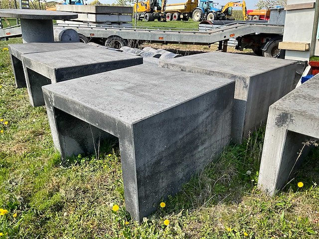 Betonnen tuinmeubelen - afbeelding 6 van  7