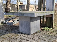 Betonnen tuintafel - afbeelding 2 van  5