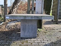 Betonnen tuintafel - afbeelding 3 van  5
