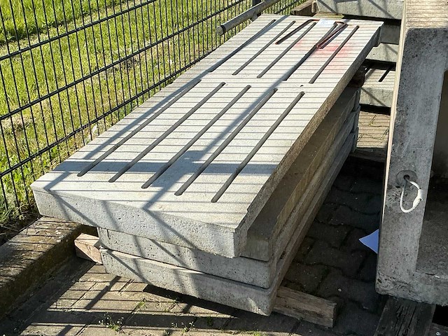 Betonnen vloerrooster - afbeelding 2 van  4