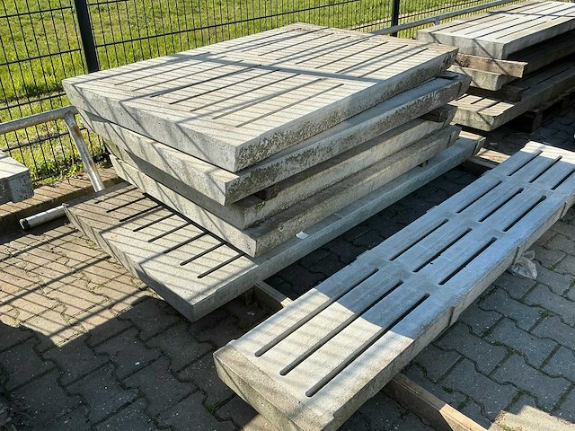 Betonnen vloerrooster - afbeelding 3 van  4