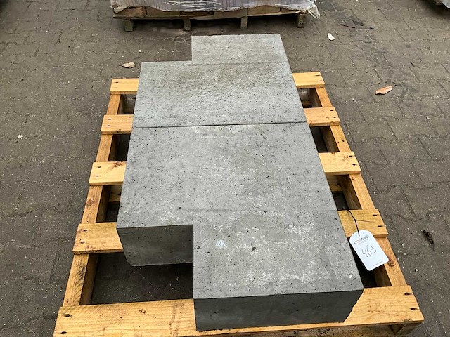 Betonnen zuil (2x) - afbeelding 2 van  2