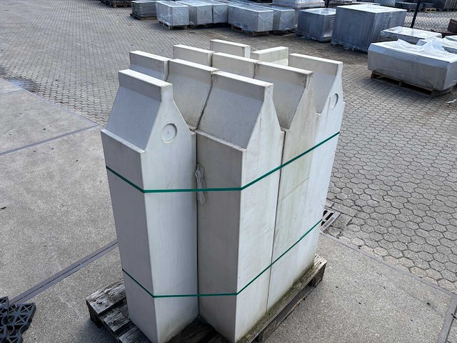 Betonpaal - canal houses iii - tuitgevel (10x) - afbeelding 3 van  3