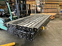 Betonpaal antraciet - 270x10x10 cm (11x) - afbeelding 6 van  8
