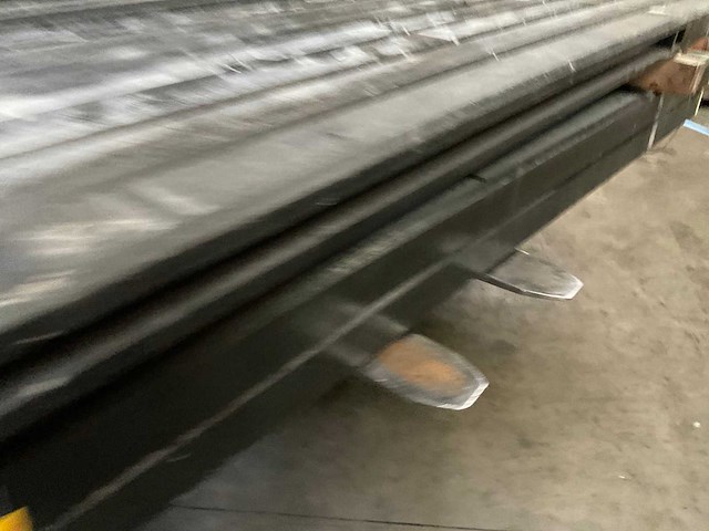 Betonpaal antraciet - 270x10x10 cm (11x) - afbeelding 8 van  8