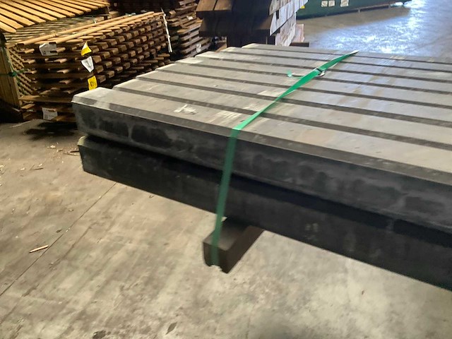Betonpaal t.b.v. schutting - 270x11x11 cm (16x) - afbeelding 6 van  10