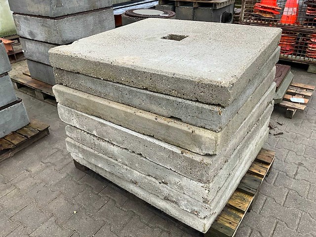 Betonplaat (7x) - afbeelding 1 van  3