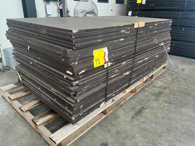 Betonplex plaat 2500x1250x18mm (50x) - afbeelding 1 van  5