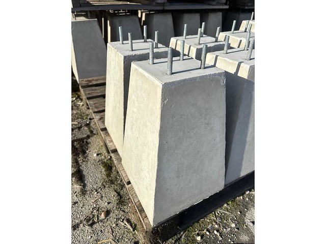 Betonpoer - grijs 25/25 x 15/15 x 35 cm h.o.h. 9cm m10 (220x) - afbeelding 2 van  8