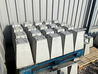 Betonpoer - grijs 25/25 x 15/15 x 35 cm h.o.h. 9cm m10 (6x) - afbeelding 3 van  4