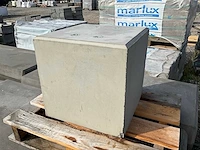 Betonpoer - grijs 40 x 40 x 40 cm h.o.h. 10 x 22 cm (1x)