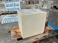 Betonpoer - grijs 40 x 40 x 40 cm h.o.h. 10 x 22 cm (1x) - afbeelding 2 van  6