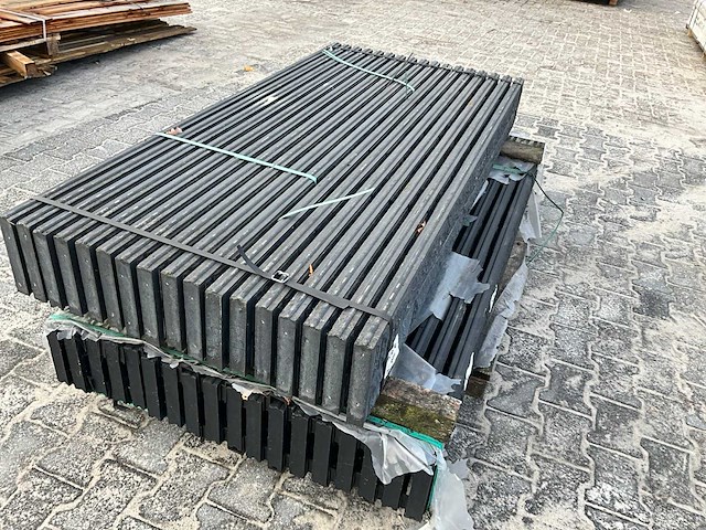 Betonschutting rotsmotief 4.8x20x184 cm (35x) - afbeelding 3 van  5