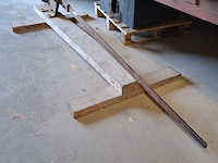 Beton/staal knipper op blok - afbeelding 3 van  4