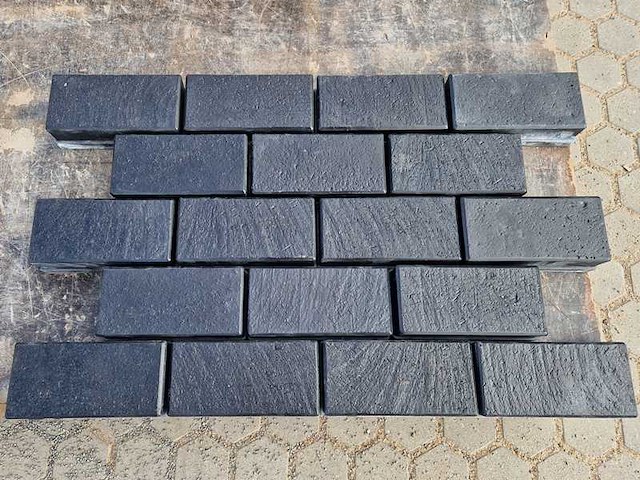 Betonstenen (ca. 10m²) - afbeelding 2 van  2