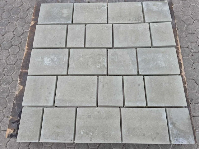 Betonstenen (ca. 26m²) - afbeelding 1 van  3