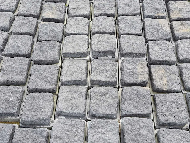 Betonstenen (ca. 30m²) - afbeelding 1 van  4