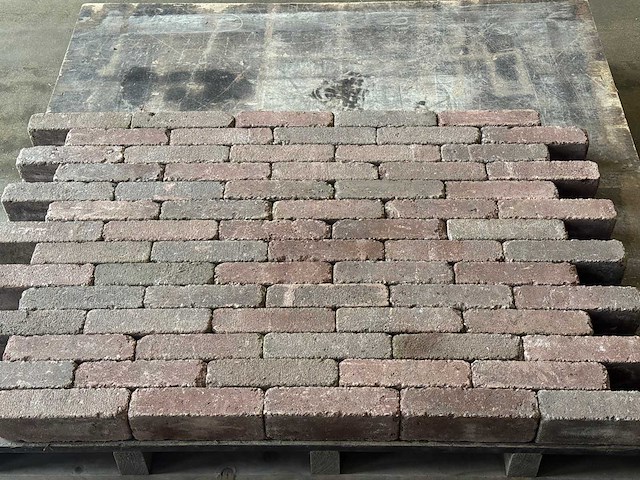 Betonstenen (ca. 36,72m²) - afbeelding 1 van  4