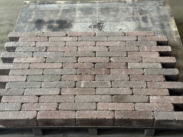 Betonstenen (ca. 36,72m²) - afbeelding 1 van  4