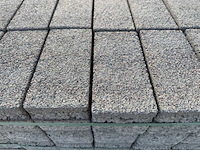 Betonstenen (ca. 37,46m²) - afbeelding 1 van  5