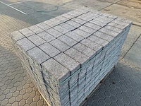 Betonstenen (ca. 37,46m²) - afbeelding 4 van  5