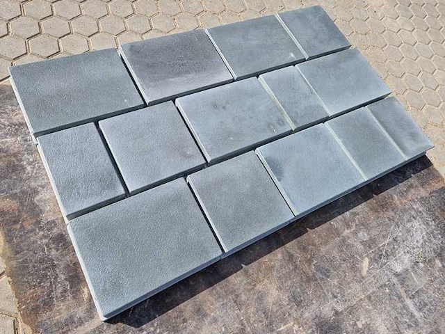 Betonstenen (ca. 38.5m²) - afbeelding 1 van  3
