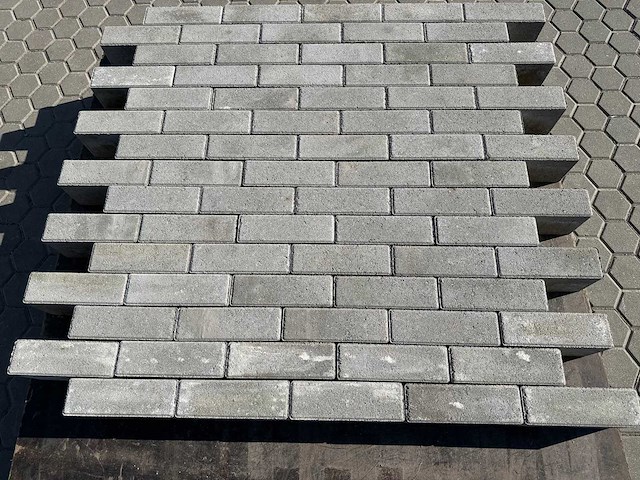 Betonstenen (ca. 46,62m²) - afbeelding 3 van  3