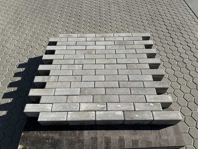 Betonstenen (ca. 46,62m²) - afbeelding 3 van  3