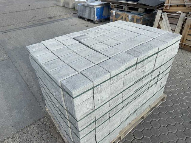 Betonstenen (ca. 50,8m²) - afbeelding 4 van  4