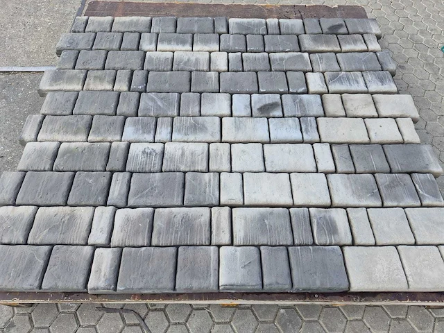 Betonstenen (ca. 50m²) - afbeelding 3 van  3