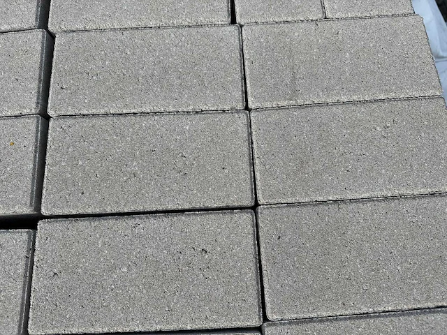 Betonstenen (ca. 55m²) - afbeelding 2 van  5