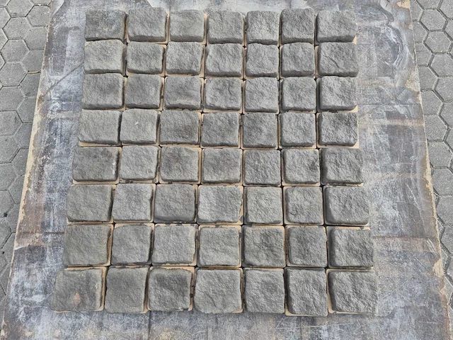 Betonstenen (ca. 67m²) - afbeelding 2 van  3