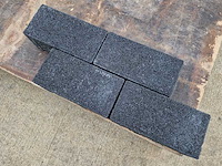 Betonstenen voor de tuin (ca 6.3m²) - afbeelding 1 van  2