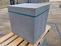 Betontegels (ca.18m²) - afbeelding 1 van  2