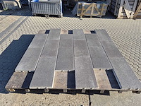 Betontegels voor de tuin (ca. 120,14m2) - afbeelding 1 van  4