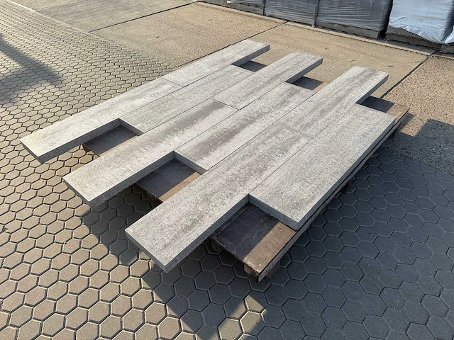 Betontegels voor de tuin (ca. 17,28m2) - afbeelding 1 van  5