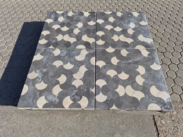 Betontegels voor de tuin (ca. 30,24m2) - afbeelding 1 van  3