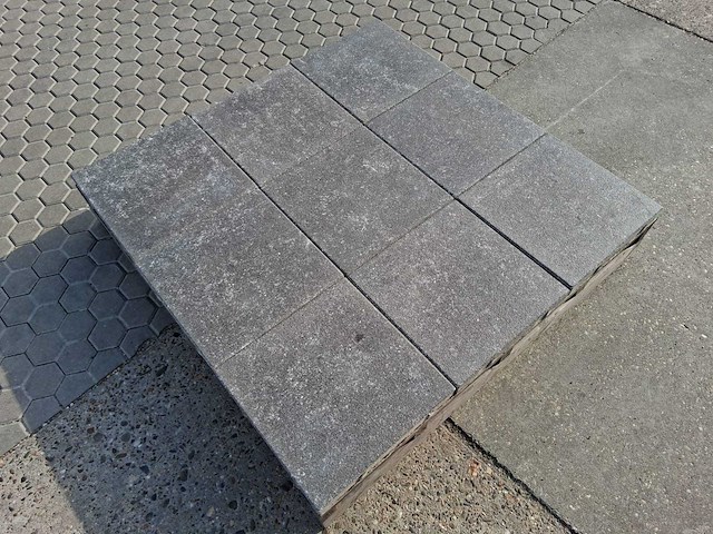 Betontegels voor de tuin (ca. 30,2m²) - afbeelding 3 van  4