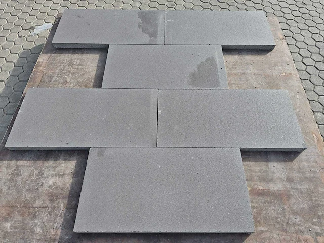 Betontegels voor de tuin (ca. 34,56m2) - afbeelding 3 van  3