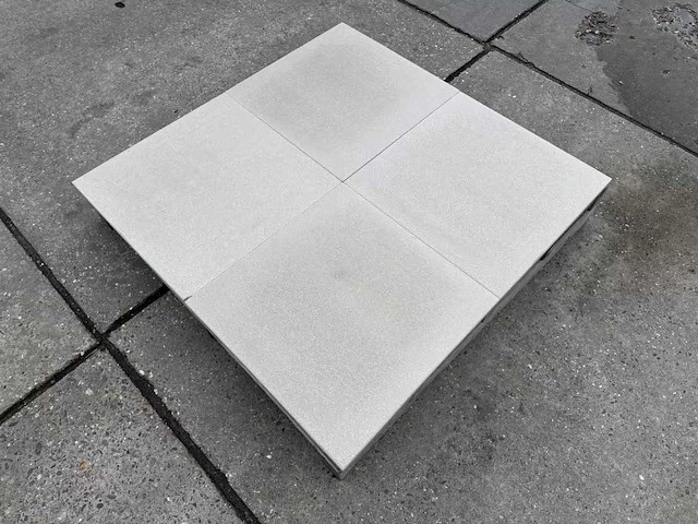 Betontegels voor de tuin (ca. 36,72m2) - afbeelding 1 van  3