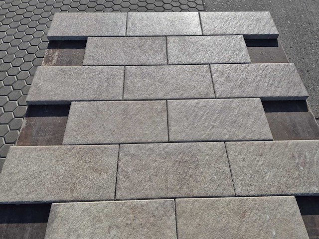 Betontegels voor de tuin (ca. 60,48m²) - afbeelding 1 van  5