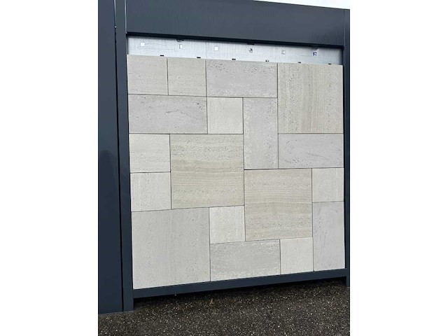 Betontegels voor de tuin (ca. 72m²) + opsluitbanden (ca. 30 stuks) - afbeelding 4 van  7