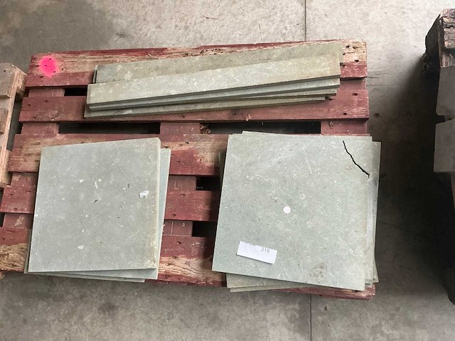 Betontegels - afbeelding 1 van  3