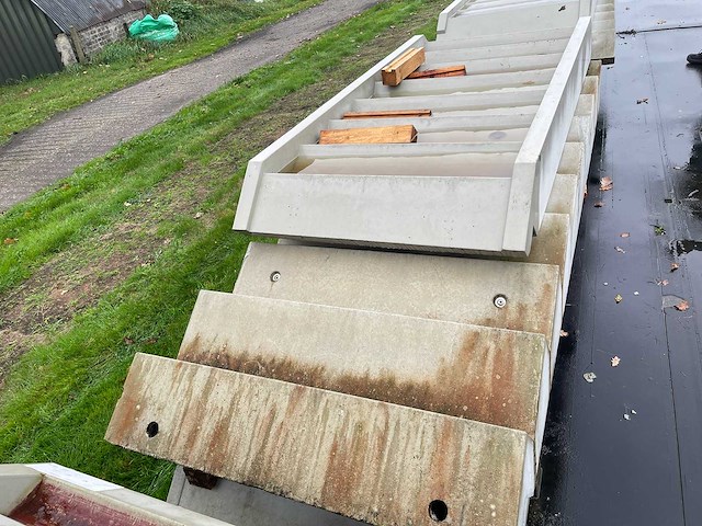 Betontrappen diverse afmetingen (3x) - afbeelding 3 van  3